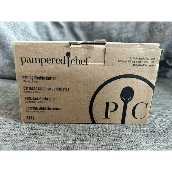 Pampered Chef Rolling Cookie Cutter Heart Fluted Circle Retired 1442 - Picture 1 of 8